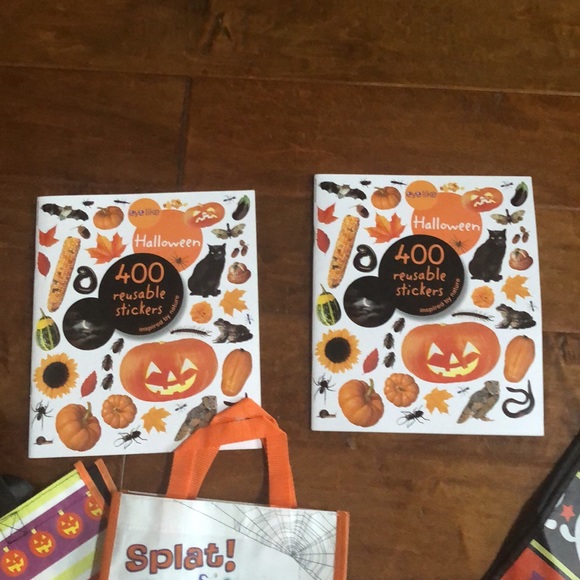 Halloween LOT 4 Bags & 2 eye like reusable Sticker Books Trick or Treat Trunk - Picture 6 of 9